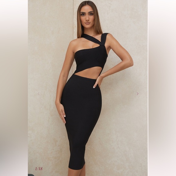 🔥House of CB: BLACK CUT OUT BANDAGE MIDI DRESS - Picture 1 of 13